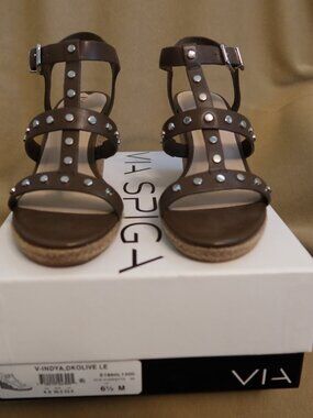 Via Spiga Indya studded espadrilles sandals olive leather sz 6 1/2 M $180 EUC